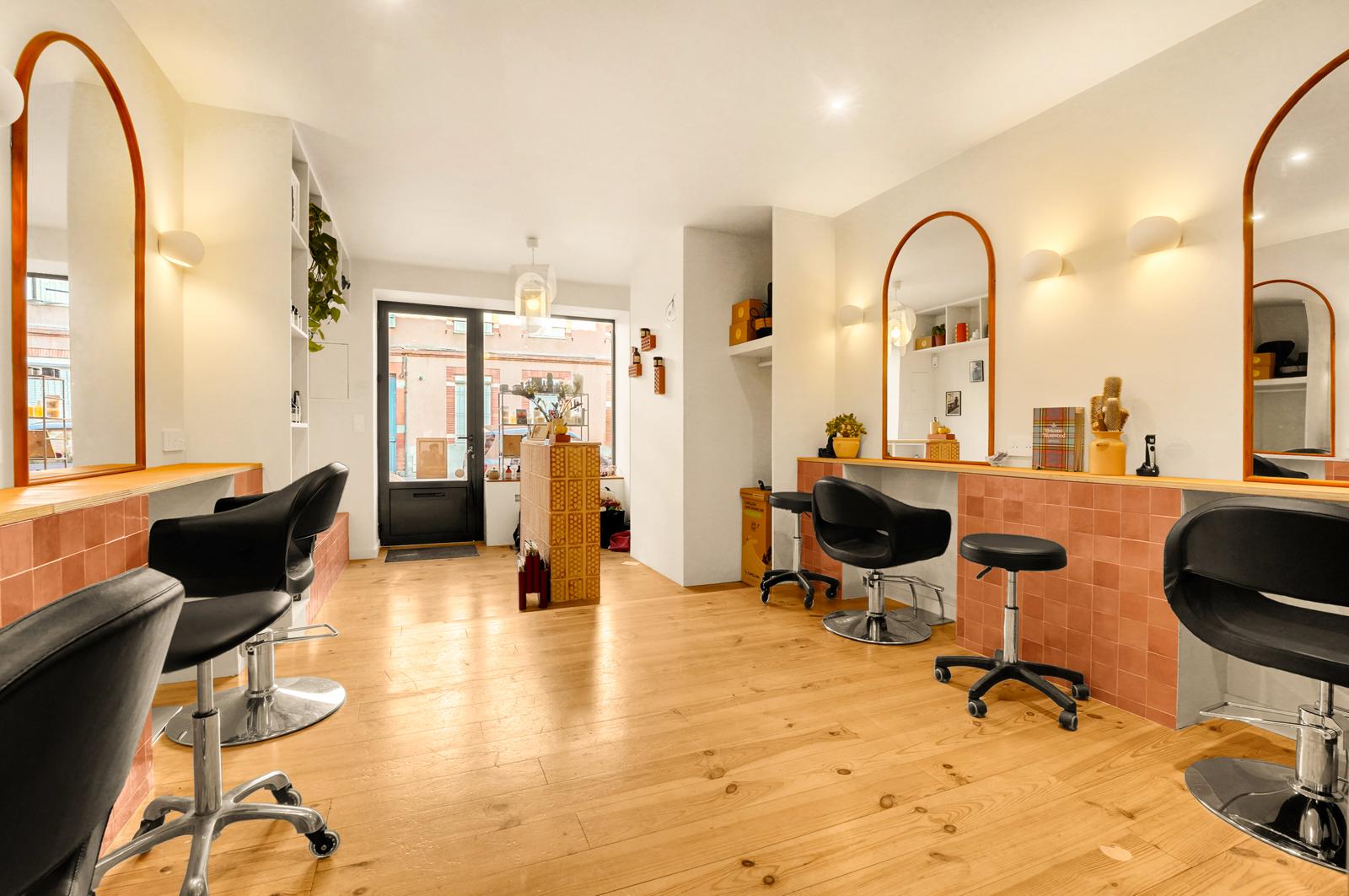 Entrée intérieure du salon Tia Gigi, 46 rue de la Concorde à Toulouse